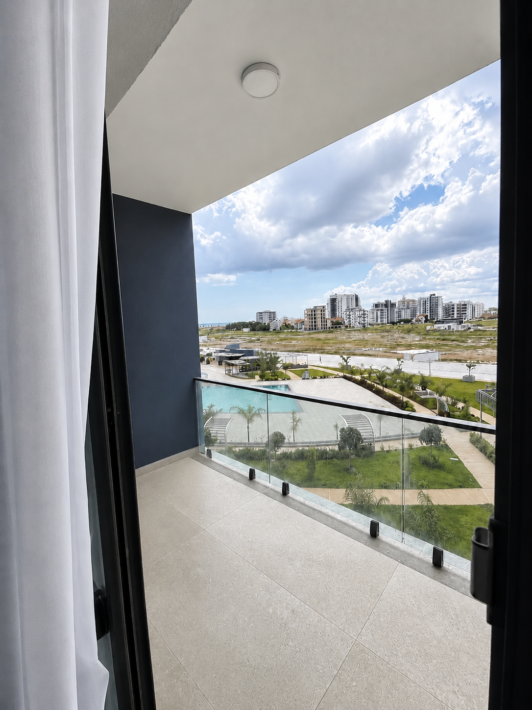 Riverside Life Residence’ta Deniz ve Havuz Manzaralı Satılık 1+0 Daire görsel 6