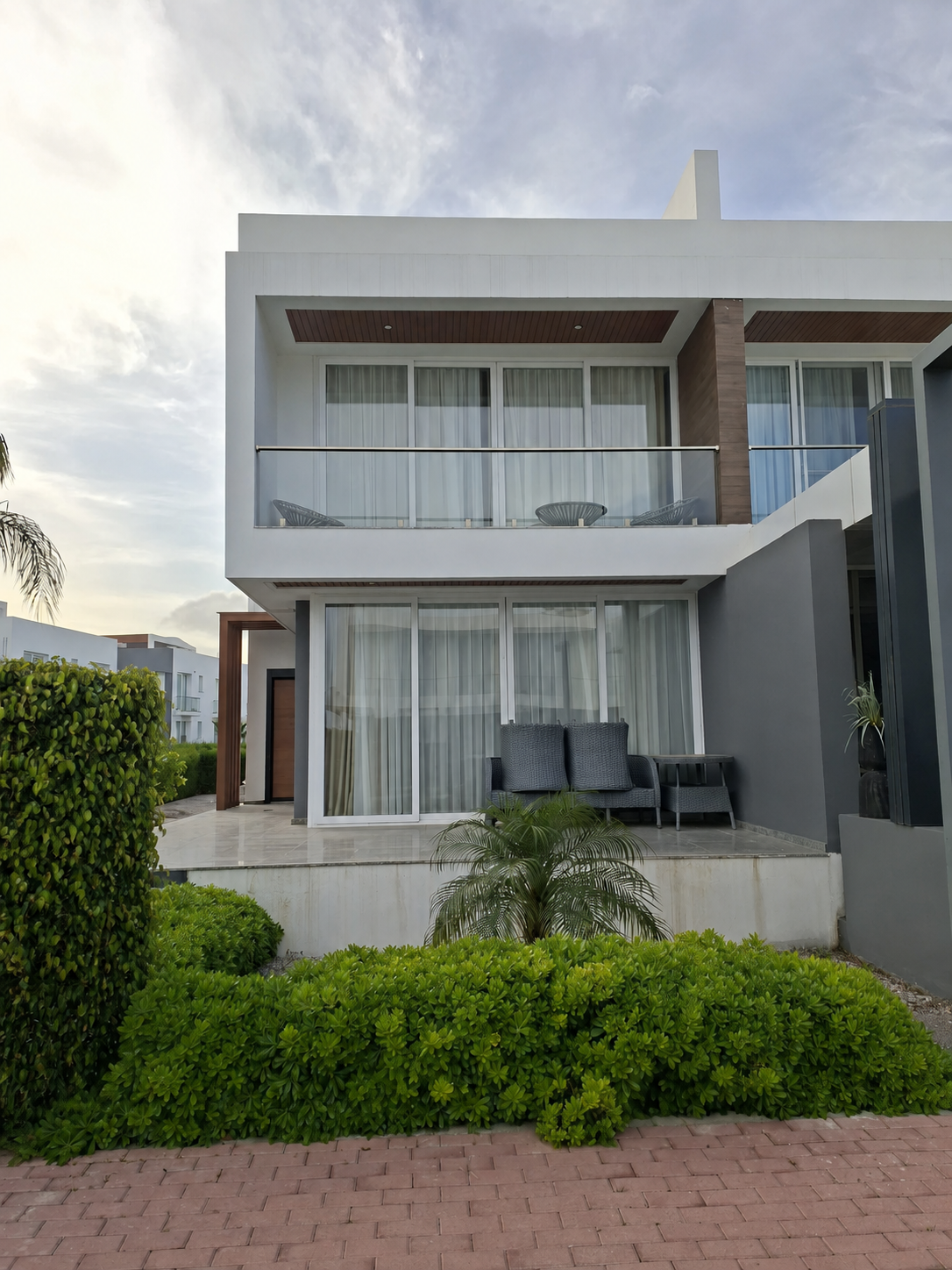 İskele Boğaz Four Seasons Life 1’de Deniz Manzaralı Satılık 2+1 İkiz Villa görsel 9