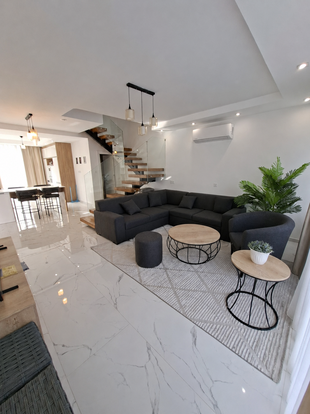 İskele Boğaz Four Seasons Life 1’de Deniz Manzaralı Satılık 2+1 İkiz Villa