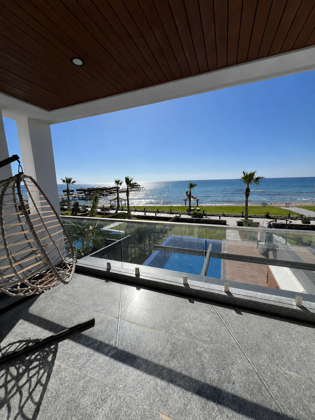 İskele Boğaz Four Seasons Life 1’de Deniz Manzaralı Satılık 3+1 İkiz Villa görsel 8