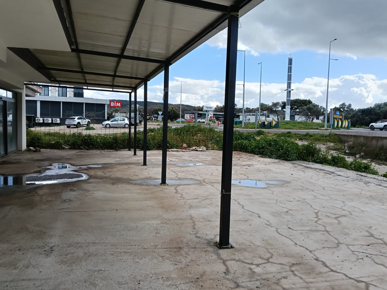 FOÇA GENCELLİ'DE CADDE ÜZERİ -GÜÇLÜ KONUMLU SATILIK DÜKKANLAR görsel 17