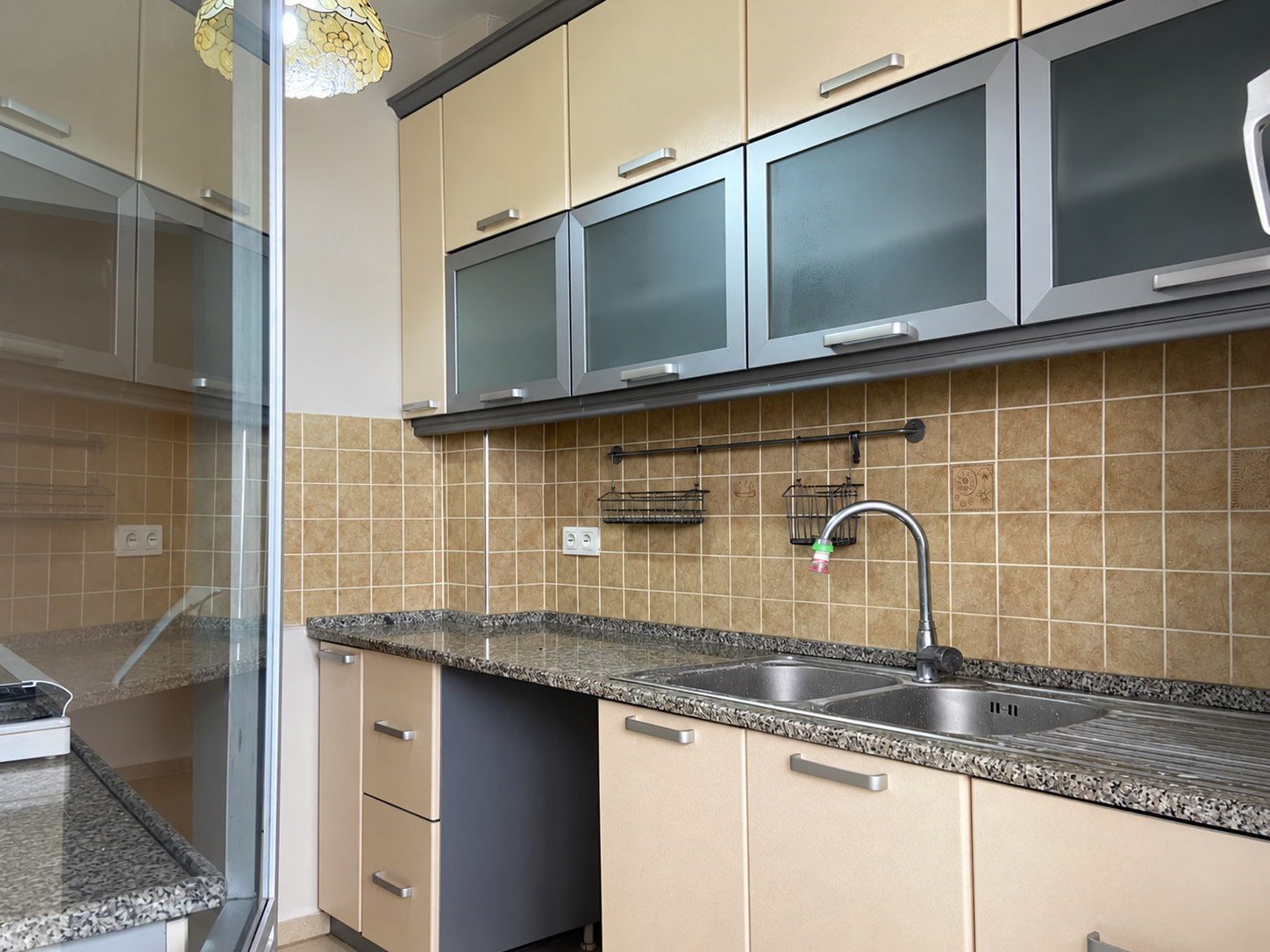 Bostanlı Merkezde Kullanışlı 3+1 Kiralık Daire görsel 9