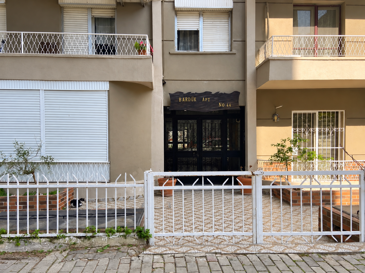 Bostanlı Merkezde Kullanışlı 3+1 Kiralık Daire görsel 10