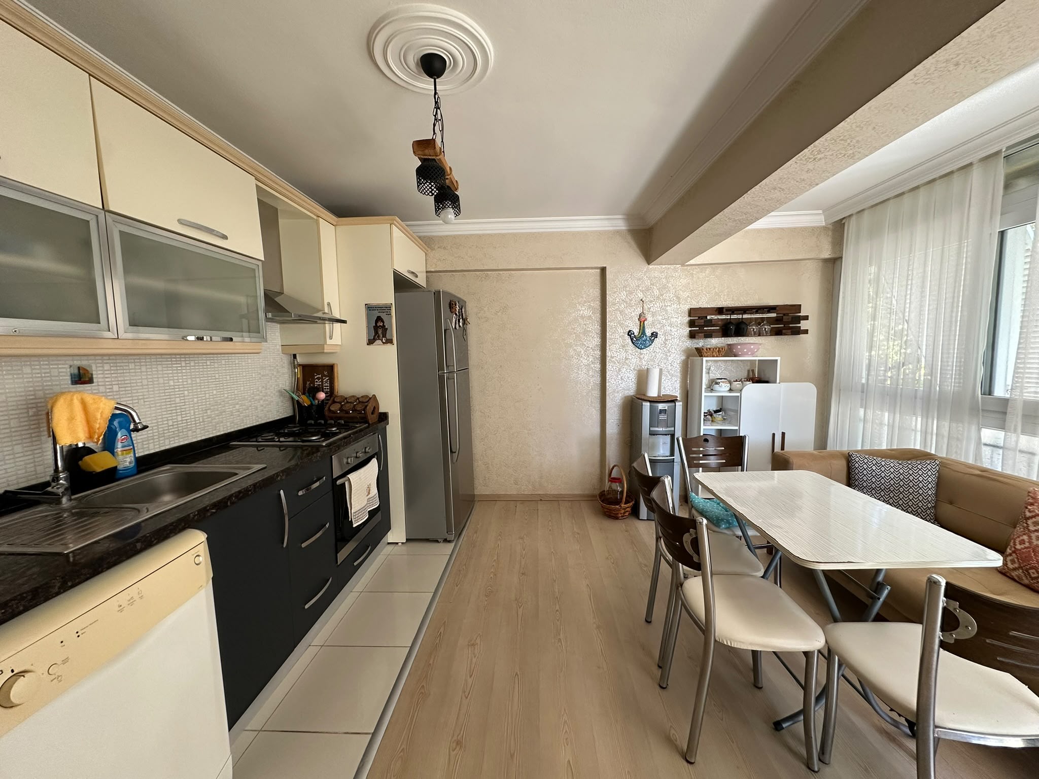 ATAKENT 2+1 AÇIK MUTFAKLI , ARAKAT, EŞYALI SATILIK DAİRE görsel 4
