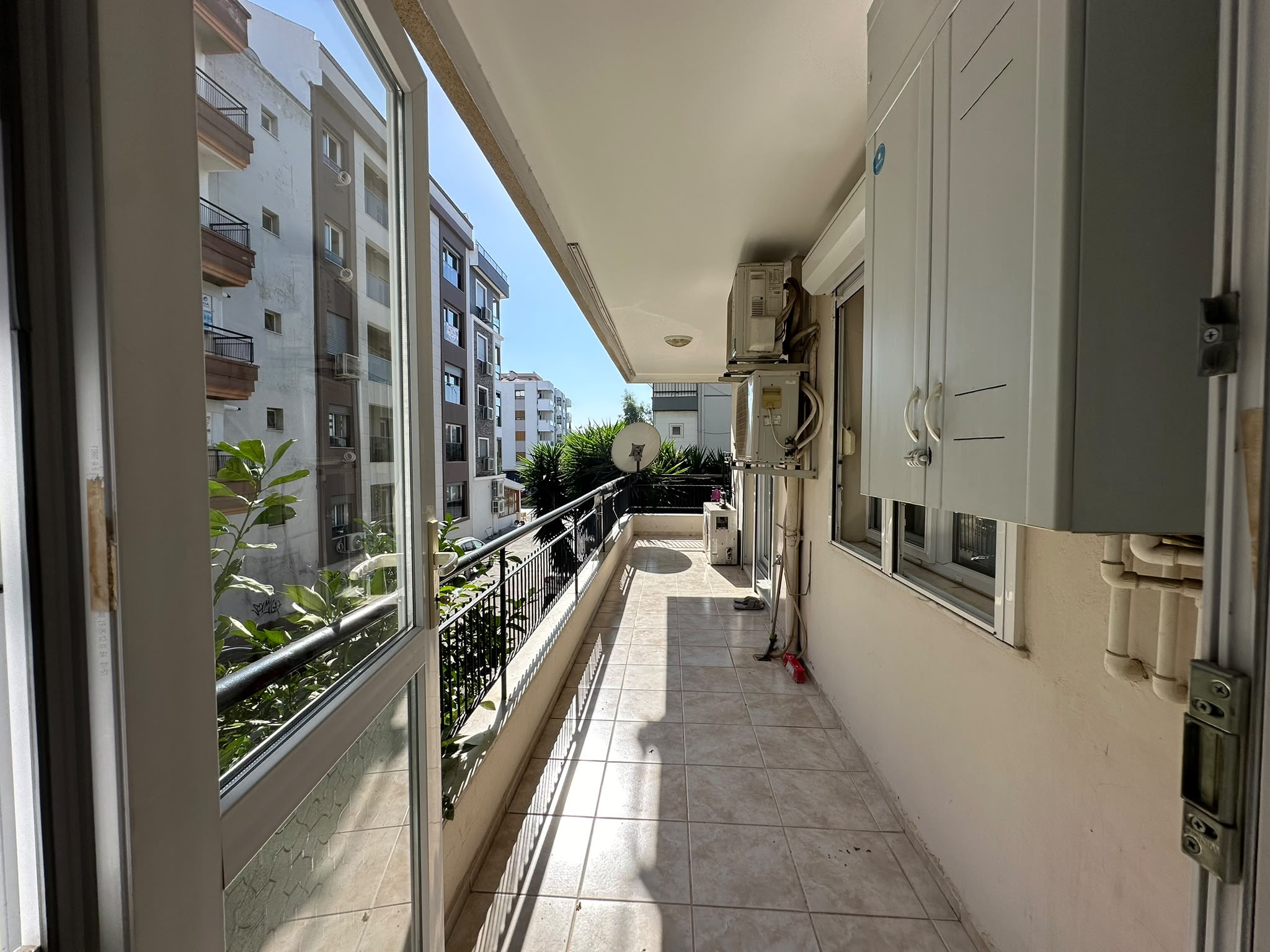 ATAKENT 2+1 AÇIK MUTFAKLI , ARAKAT, EŞYALI SATILIK DAİRE görsel 12